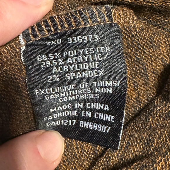 Le Chateau Cinched Shirt - Picture 5 of 5